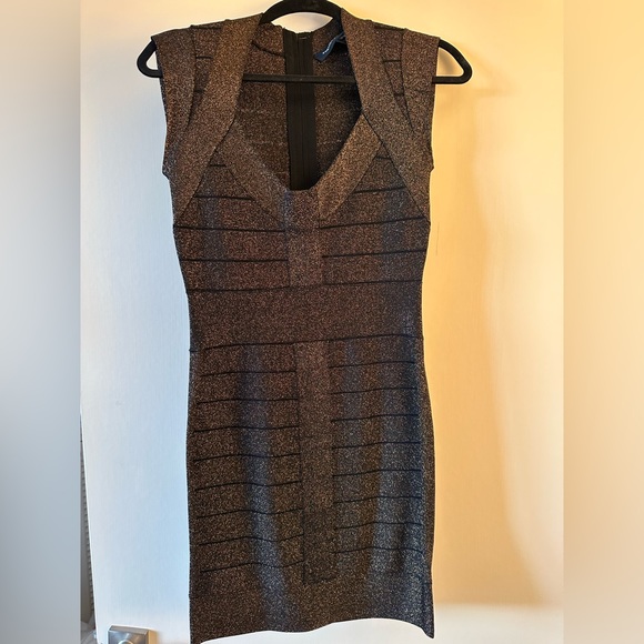 French Connection Dresses & Skirts - French Connection Danny Crepe Cap Sleeve Dress (bandage dress)